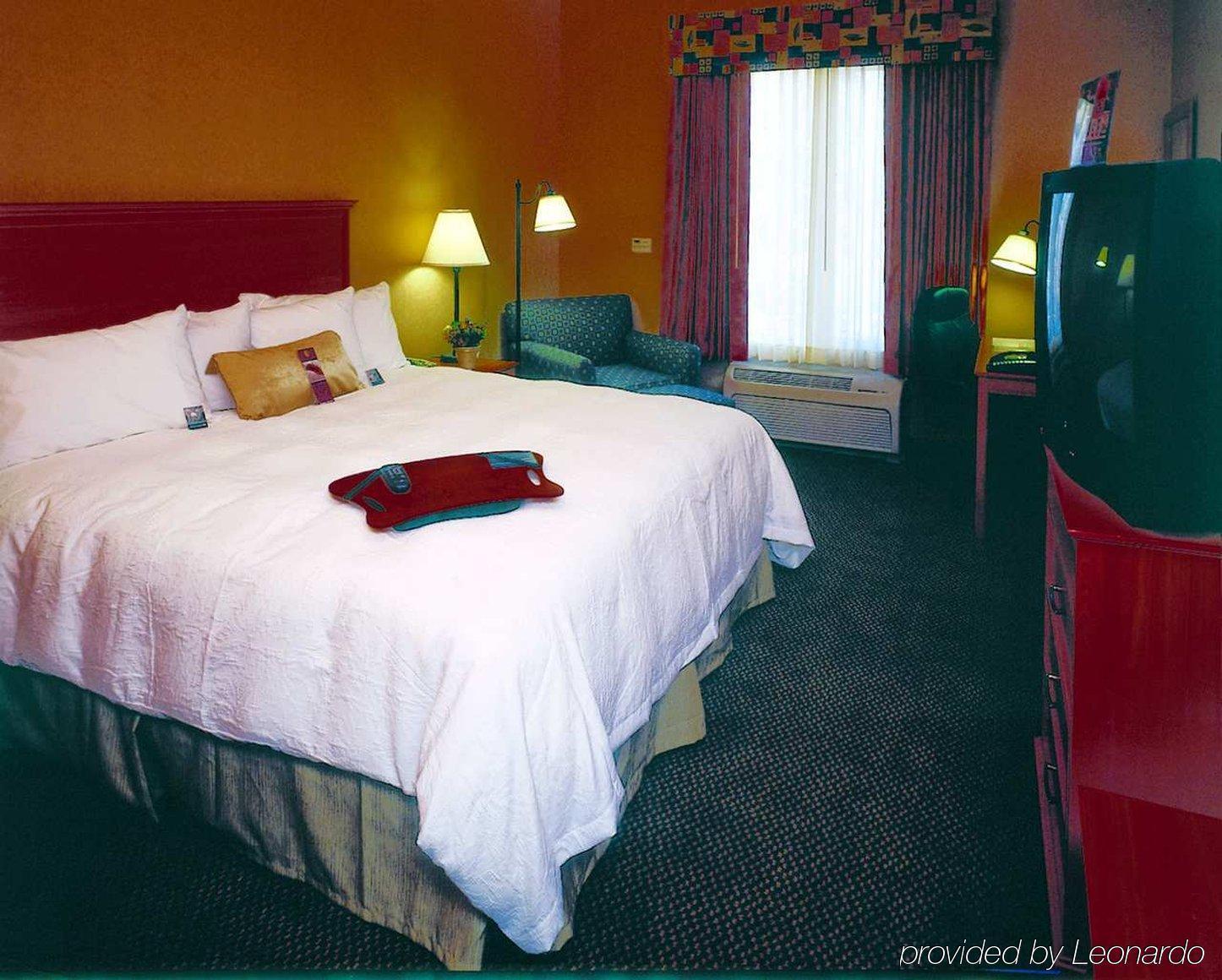 Hampton Inn & Suites Lathrop Oda fotoğraf