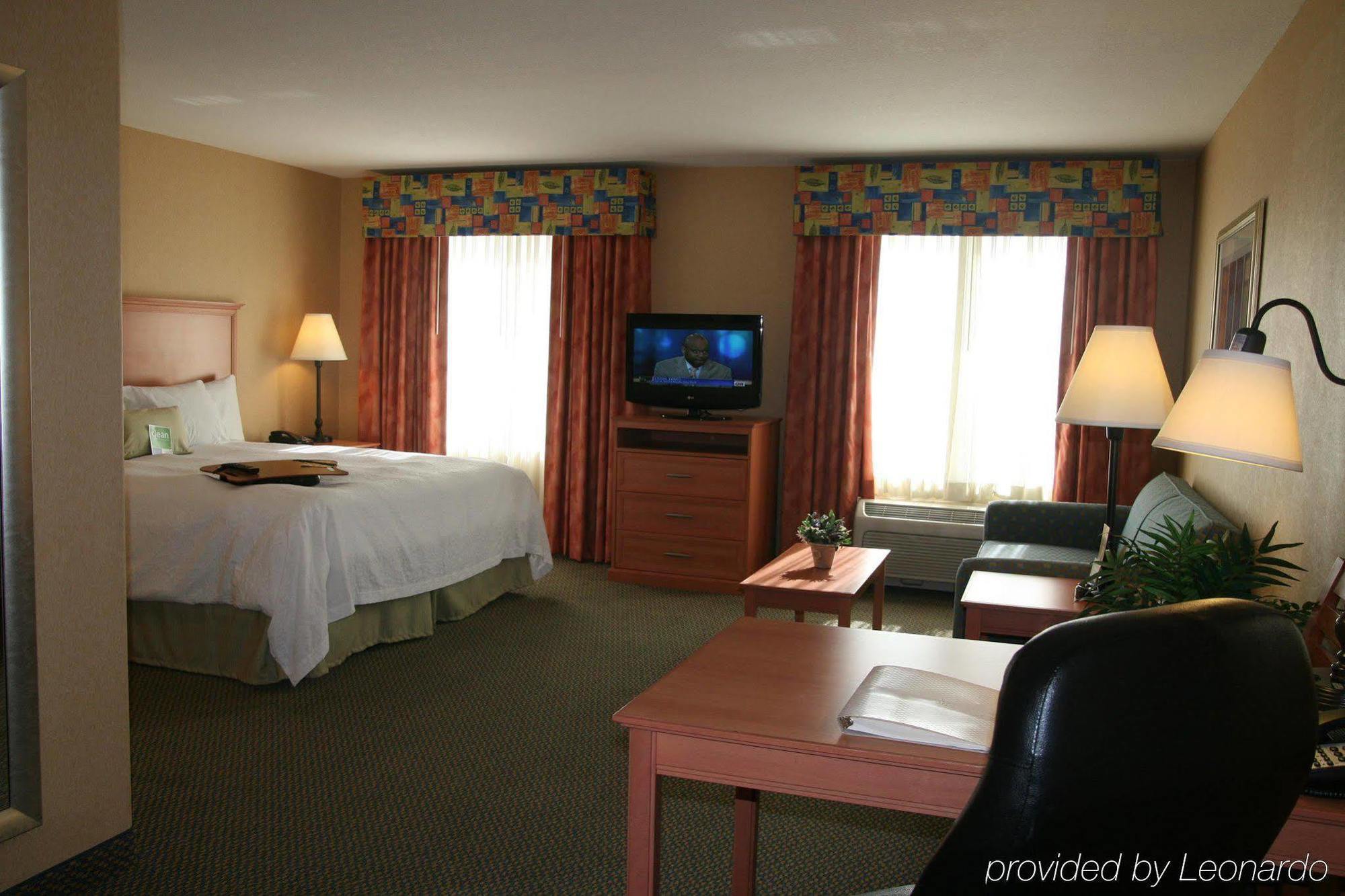 Hampton Inn & Suites Lathrop Oda fotoğraf